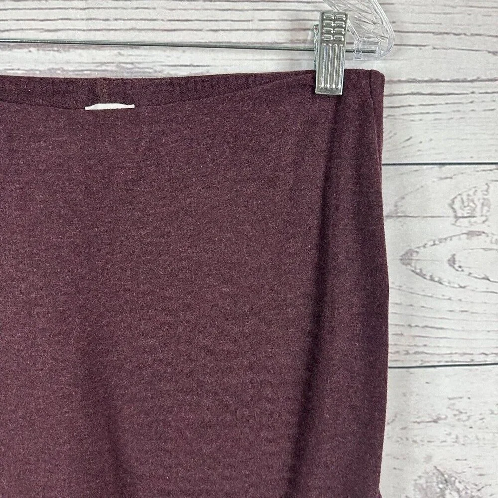 Cabi Skirted Legging Womens Medium Red 3672 Stretch Midrise Modest M'Legging - Picture 4 of 13